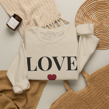 Women’s LOVE Sweatshirt, Cute Heart Graphic Crewneck, Romantic Casual Pullover