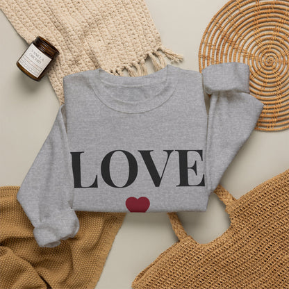 Women’s LOVE Sweatshirt, Cute Heart Graphic Crewneck, Romantic Casual Pullover