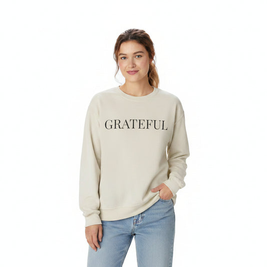 Women’s Grateful Sweatshirt, Fall Thanksgiving Graphic Crewneck, Cute Autumn Gratitude Shirt for Women
