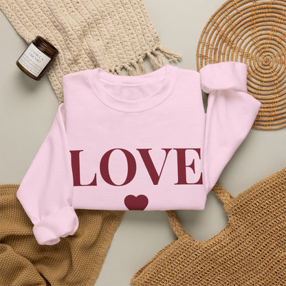 Women’s LOVE Sweatshirt, Cute Heart Graphic Crewneck, Romantic Casual Pullover